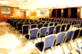 Immagine raffigurante una sala congresso